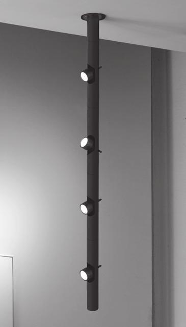 Pin design Michel Boucquillon, 2011 lampada da soffitto a luce diffusa, struttura in polietilene.
