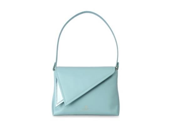 KILESA Le borse e gli accessori moda KILESA LUXURY BRAND sono oggetti unici, di indiscusso valore, realizzati con materiali di altissima qualità.