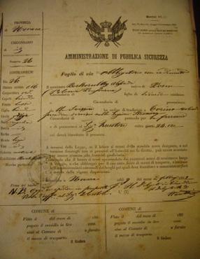 polacchi richiedevano diversi tipi di autorizzazioni, dichiarazioni, certificati legati alla loro permanenza in Piemonte. I documenti sono divisi in quattro serie.