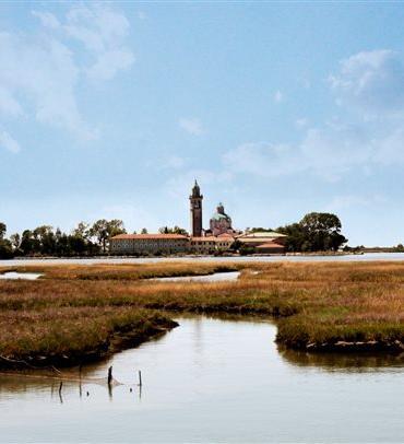 Lo spettacolo della laguna di Grado Uno scenario insolito per gli amanti del mare.