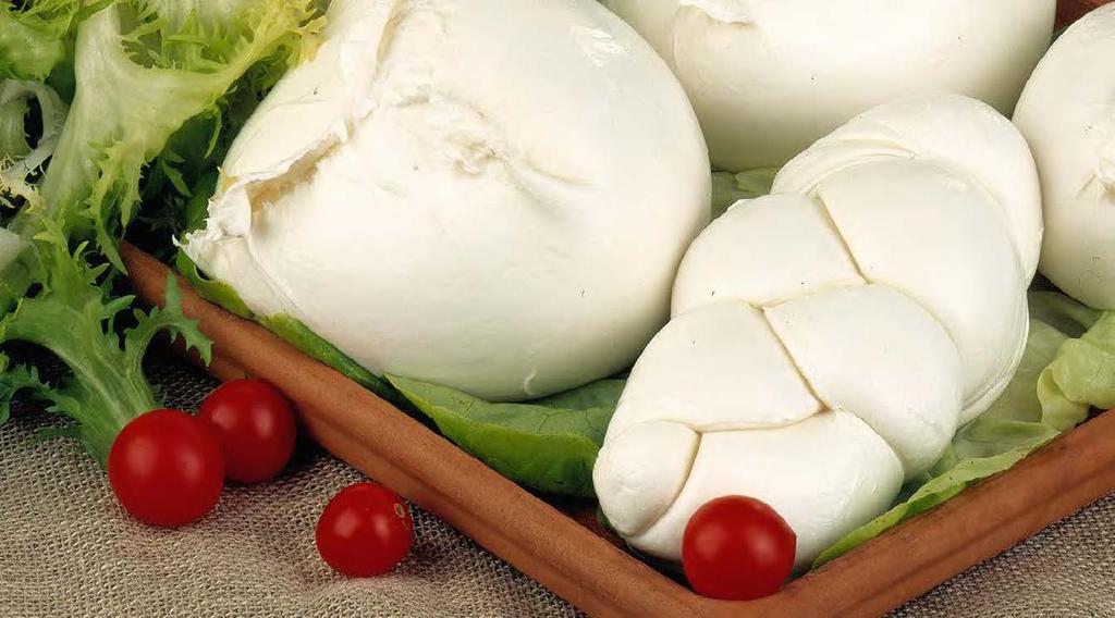 Mozzarella di bufala campana DOP Treccia 250-500g Treccia di mozzarella di bufala. Una vera armonia di sensazioni per chi ama assaporare la crosta.