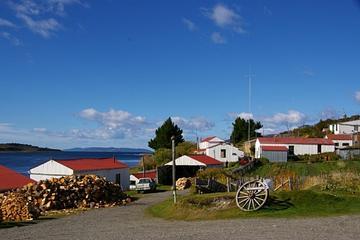 Select Hotel Los Acebos 4* Mezza pensione 8 giorno USHUAIA/HARBERTON/USHUAIA Prima colazione.