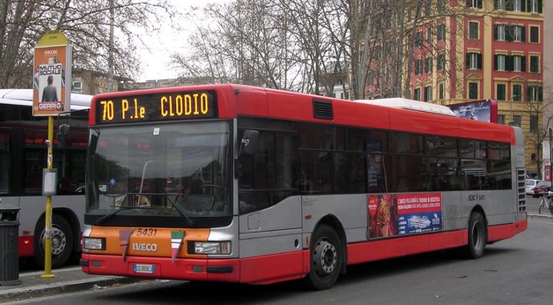 Autobus lungo Guida libera Crisalli U -
