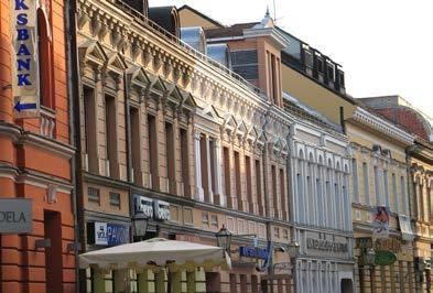 Vožnja z udobnim turističnim avtobusom v smeri mimo Zagreba do Sarajeva. V dopoldanskih urah prihod v Sarajevo. Po osvežitvi bomo z lokalnim vodnikom odkrivali zanimivosti in zgodovino mesta.