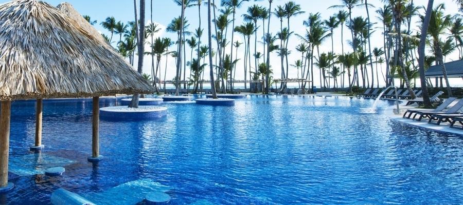 CARAIBI Repubblica Dominicana Punta Cana Barcelò Bavaro Beach ( solo adulti ) da Eu 755 7 notti in Superior con trattamento All inclusive, 1 Green Fee per persona ogni due notti di soggiorno presso