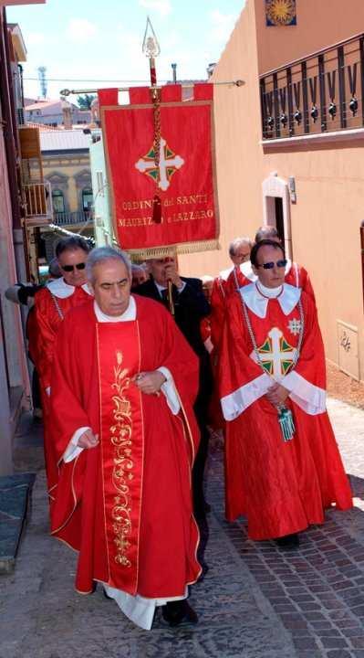 antico cannone ed alla targa con la nuova denominazione, intitolata ai Cavalieri dell Ordine dei Santi Maurizio e