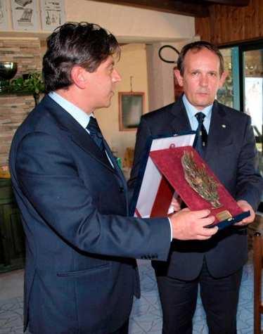 Delegazione hanno infine sfilato in processione precedendo in Abiti da Chiesa le