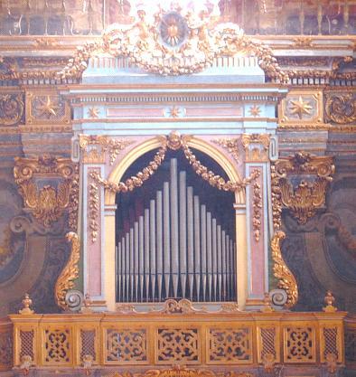 CHIESA DI SAN FILIPPO NERI organo Giuseppe II Serassi 1816, opus 347 L organo della chiesa di San Filippo Neri è stato costruito nel 1816 da Giuseppe II Serassi, il più importante esponente della