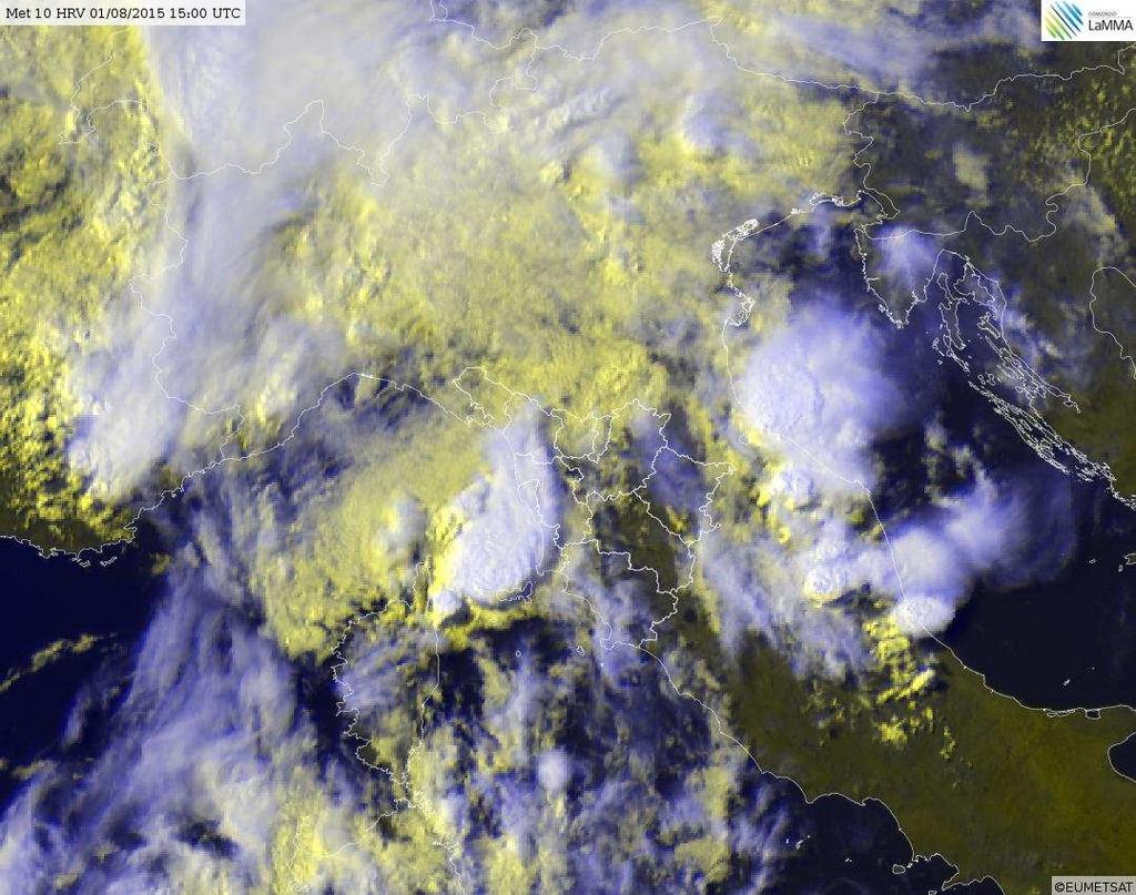 Nel pomeriggio del 1 agosto l avvicinamento della saccatura associata ad aria fredda in quota determina la formazione di una linea di instabilità lungo la costa centro-settentrionale della Toscana e