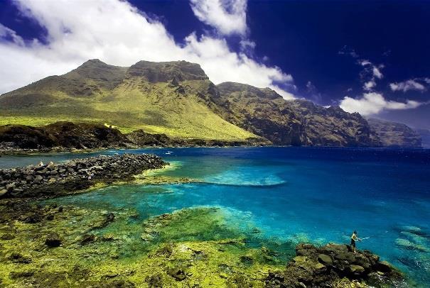 LE PERLE DELLE CANARIE Tour di Tenerife, Lanzarote e Fuerteventura 16-23 novembre 2017 Un viaggio alla Canarie non conosce stagione.