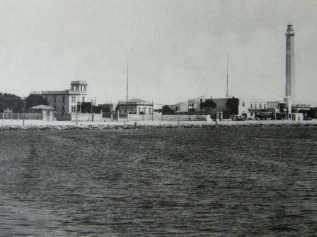 Il nome del Quartiere La denominazione del rione Marconi deriva dal fatto che lo scienziato Guglielmo Marconi effettuò, il 1º settembre 1904, una trasmissione telegrafica diretta verso la costa