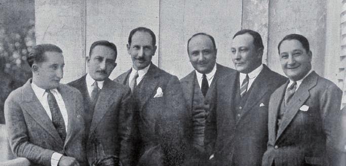 Da sinistra: Tonino, Francesco, Giovanni, Giuseppe, Filippo e Mino visto un seguito commerciale, ma il dado era tratto! La passione della famiglia Benelli per le armi fece il resto.