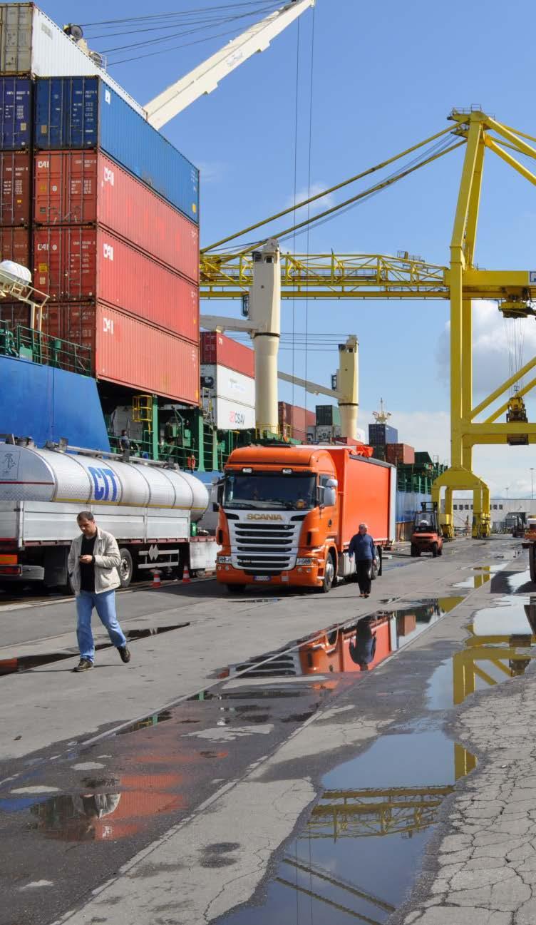 Attività Spedizioni Marittime Il trasporto marittimo è il settore originario delle attività della R&R sia in import che in export.