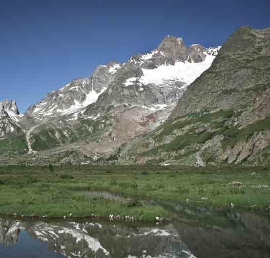 Fondazione Montagna sicura Montagne sûre è stata istituita con legge della Regione autonoma Valle d Aosta del 24 giugno 2002 n.