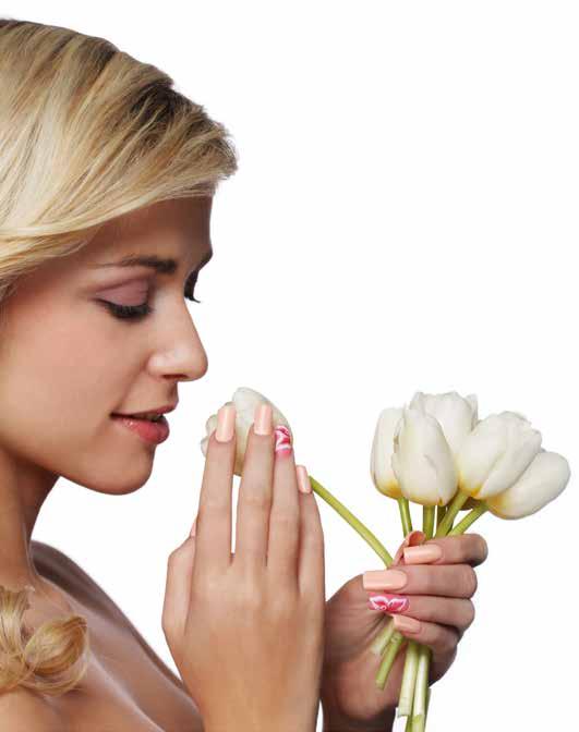 Mani e unghie in salute e bellezza con i prodotti nail care