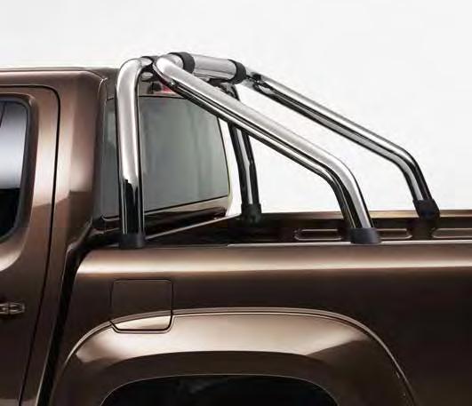 01 02 01 / 02 Styling bar originale Volkswagen Un dettaglio estetico che esalta dinamicità e robustezza: la styling bar in versione a doppio tubolare conferisce all Amarok il tipico look da pick-up.