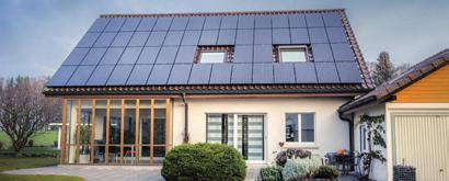 Ulteriori vantaggi: il sole è una fonte di energia inesauribile e gratuita la corrente elettrica prodotta sul tetto (ca. 15 17 cent.