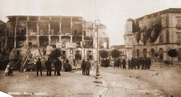 Messina dopo il terremoto del 1908 Sono crollati