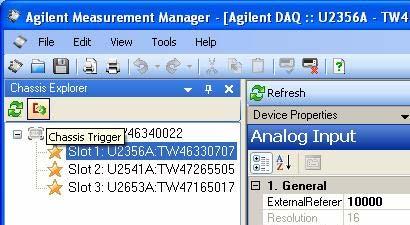 Configurazione della modalità di trigger L impostazione predefinita per il trigger dello chassis è impostata su Star Trigger al collegamento di tutti i dispositivi serie U2300A, U2500A, U2600A e