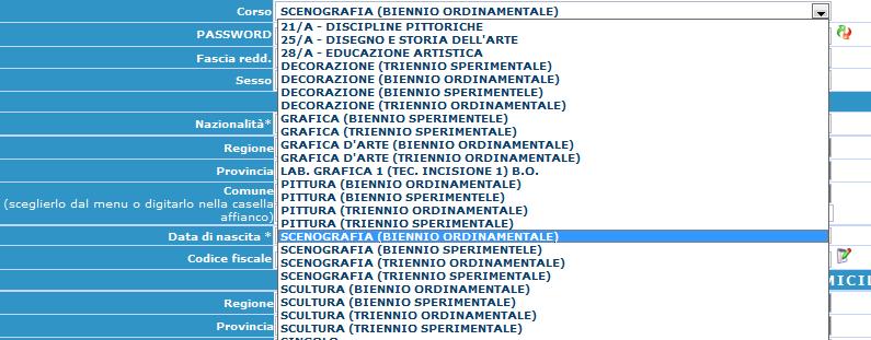 Per spostarsi da un campo all'altro usare il tasto Tab, per tornare al campo precedente utilizzare il tasto Maiusc + tab.