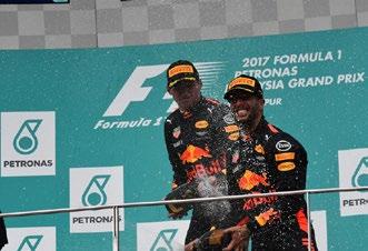 Formula1 neo, senza riuscirvi. Negli ultimi giri Vettel ha alzato il piede: temendo un problema, il team ha indotto alla cautela.