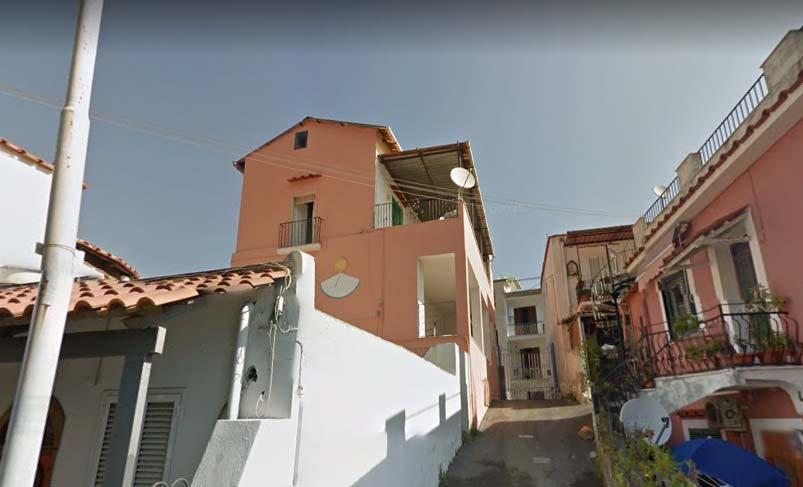 Edifici in Muratura - Via Montecito,