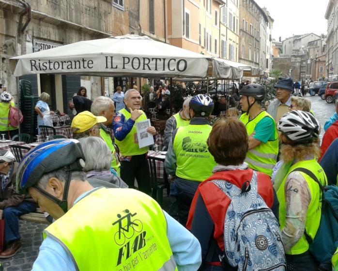 Altra sosta, via del Portico di Ottavia per ricordare: PIAZZA GIUDEA Si trovava dove oggi è via del Portico d Ottavia (di fronte alla Casa dei Manili).