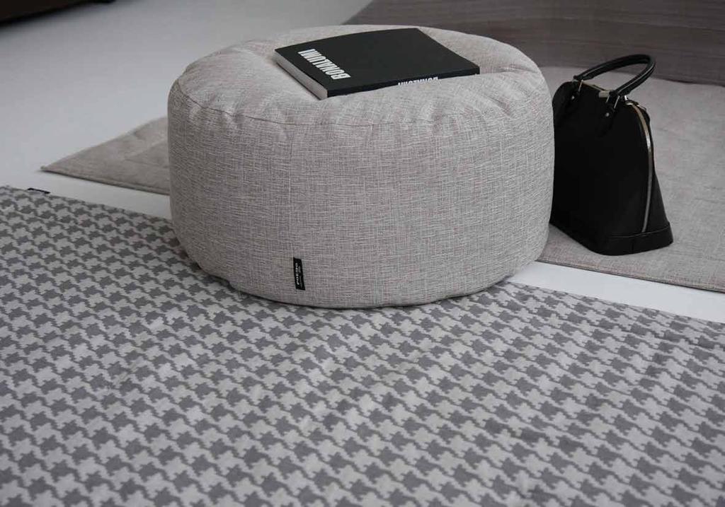 DECO pouf PIED