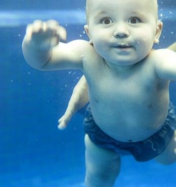 CORSI BAMBINI E RAGAZZI BABY DA 0 A 4 ANNI (NON COMPIUTI) Con genitore in acqua - Turni da 45 minuti 3/12 Mesi Mercoledì ore 11.20 Sabato ore 9.45 13/24 Mesi Mercoledì ore 11.20 Venerdì ore 17.