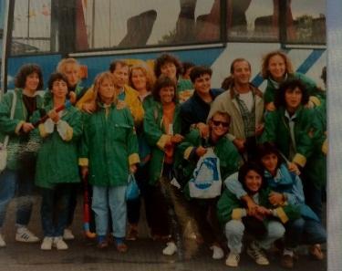 PROSEGUE DA C ERA UNA VOLTA NAZIONALE FEMMINILE 1976/1987 La Nazionale Italiana Femminile ha convinto l ambiente Hockeystico con la sua forza di emergere e di far sentire in maniera preponderante la