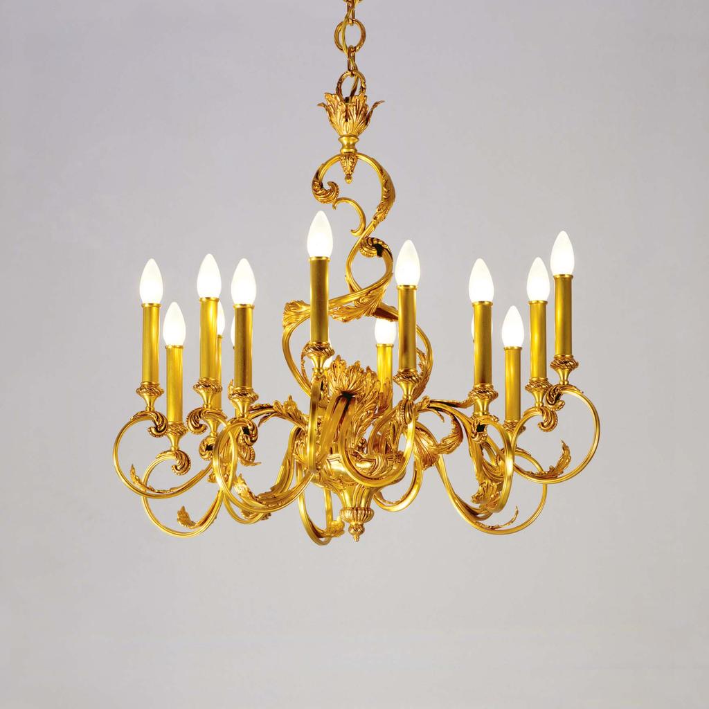 Fifteen-bulb chandelier, Louis XV style, made of patinated fine gold-plated brass, with hand-chiselled cast