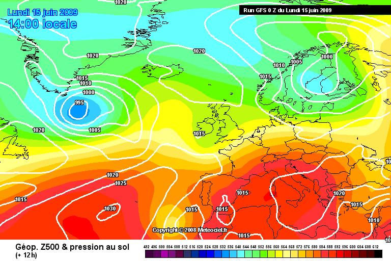 Netto e deciso crollo delle temperature dal giorno 2 culminato con gli oltre -1 C di differenza rispetto al 2-28 (B nella Figura 4), questa volta per il transito sull'italia di una saccatura