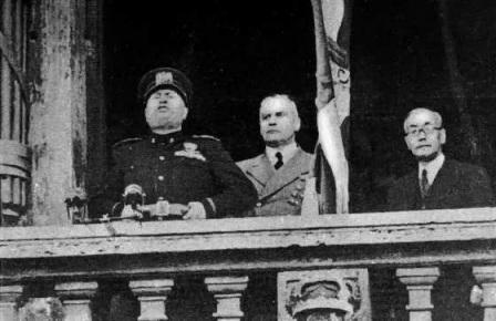 L'Italia entra in guerra Il 10 giugno Mussolini dichiara guerra