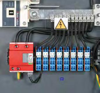 Scaricatori combinati per impianti FV Tipo 1 DEHNcombo Scaricatori combinati Tipo 1 Per la protezione di inverter fotovoltaici dalla sovratensione anche in caso di scarica diretta di fulmine.