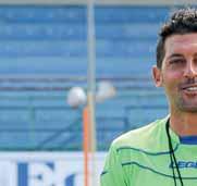 Luca Fusco, ex capitano azzurrostellato, allenatore in seconda di mister Grassadonia studia avversari, movimenti difensivi e palle inattive sempre nuove per far male agli avversari.