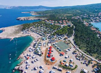 Posizione: il campeggio è situato nella baia della cittadina di Šilo, a nord est dell isola di Krk con un meraviglioso panorama su Crikvenica. Circondato da ulivi e pineta.