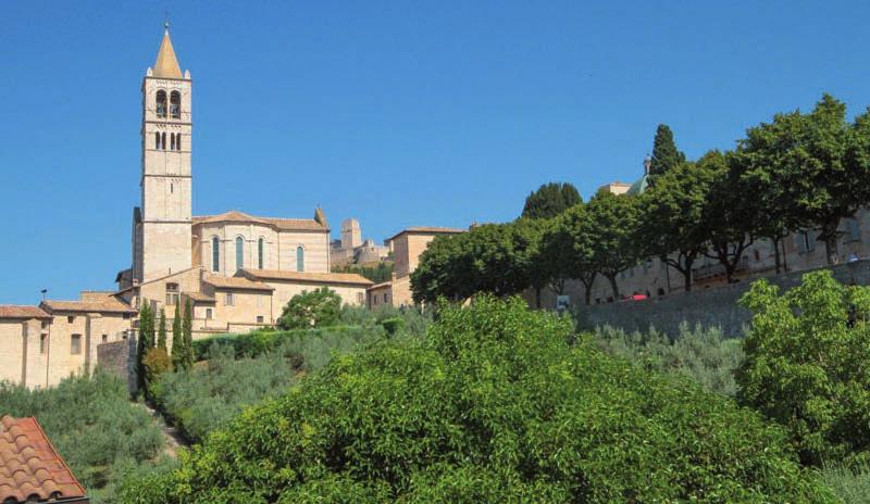 Assisi, con vista panoramica sui più importanti monumenti della città e sulla
