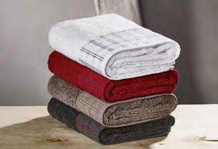 Materiale: 00% cotone, 550 g/m² (tranne il tappeto da bagno 900 g/m²). Manutenzione: lavaggio a 95 C, resistente al cloro utilizzato nelle lavanderie industriali, adatto all'asciugatrice.