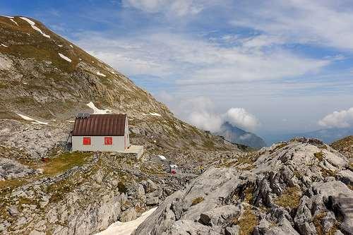 Possibilità di acquistare pranzo al sacco al rifugio, per il 3 giorno : 8 (panino + mela + cioccolato + bibita), 4 (solo panino), 5 (panino + mela).