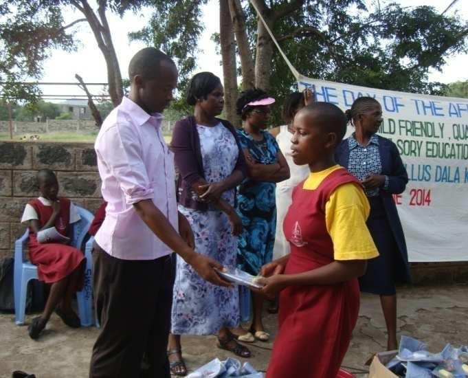 18 Giugno Lo Staff del Dala Kiye ha consegnato vestiti e uniformi scolastiche per gli orfani e i bambini bisognosi iscritti al