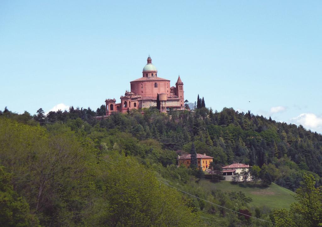 I. BENE PAESAGGISTICO DESCRIZIONE 2 di 8 PROVVEDIMENTO: RUBRICA [E TITOLO CONCISO] Dichiarazione di notevole interesse pubblico della zona del Monte della Guardia, sita nell ambito dei comuni di