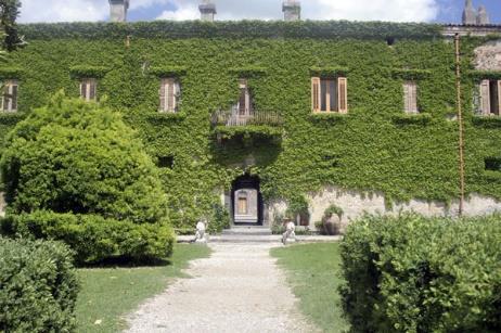 2 giorno: Etna-Nicolosi 20 km In bus pubblico* fino al rifugio Sapienza, visita individuale Etna e rientro in bici a Nicolosi. Avrete anche la possibilità di andare in bici fino al rifugio Sapienza.