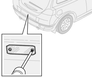 09 Manutenzione ed assistenza Luce della targa Catarifrangente Sostituzione delle lampadine a incandescenza 09 Luci