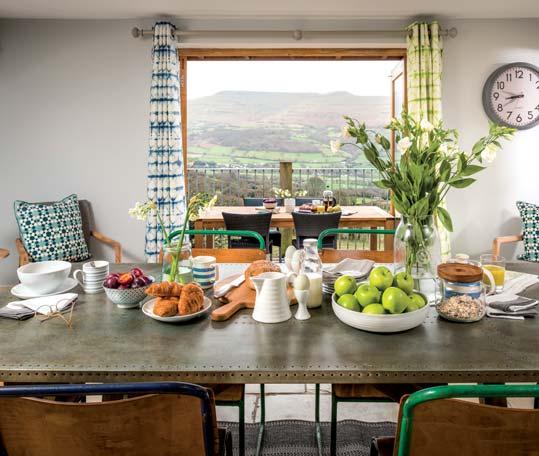 nella casella di posta della futura padrona di casa, parlando di fattoria in rovina e di scenari remoti Dieci anni fa, la messa in vendita di un incantevole cottage in