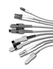 realizzare permutazioni o interconnessioni in rame e in fibra ottica multimodale nell ambito del modello di canale devono essere prodotti da Siemon.
