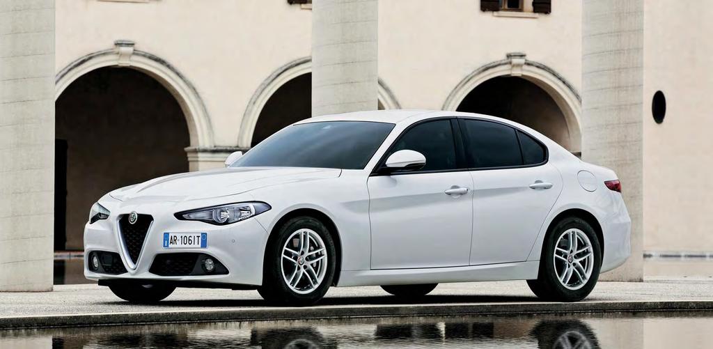 GIULIA Gli allestimenti Giulia sono disponibili sulle seguenti motorizzazioni: 2.2 Diesel 150 CV MT/AT 2.