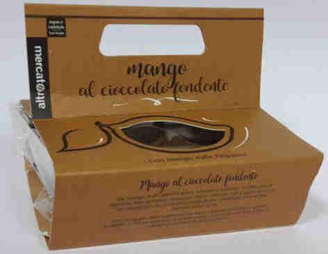 Mango al cioccolato fondente fette intere di mango ricoperte di cioccolato fondente Codice: 865 Peso: 115 g Prezzo consigliato al pubblico (IVA 10% inclusa) Minimo: 5,90 Massimo: 7,10 Confezione: 12