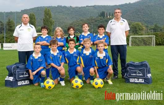 TROFEO TUTTO DOLCE PULCINI 2004 1. USO URAGO MELLA 2. USO CASAGLIA 3. US MONTECCHIO 4. USO CASTELMELLA 5. FUTURA 6. VILLA CARCINA 7. SCANZO P. 8. USO LOGRATO GIRONE C 9. US M. BETTINZOLI 10. USD 11.