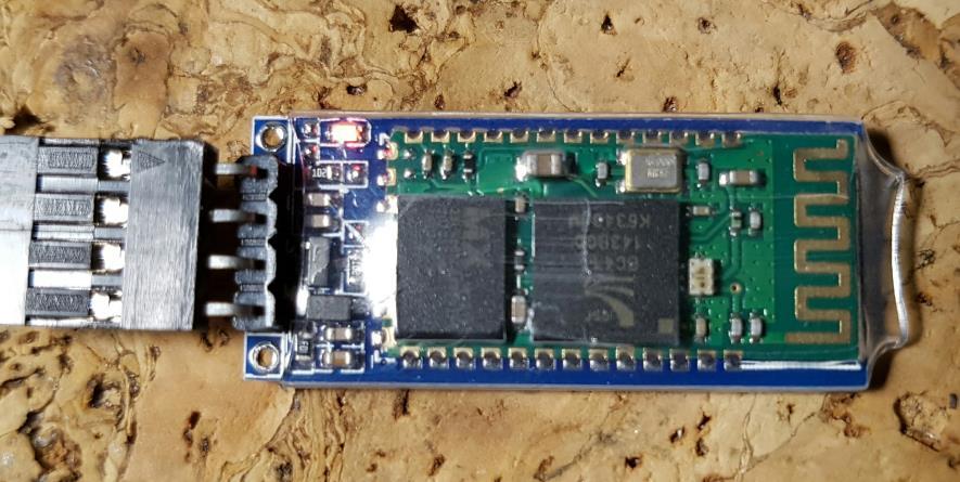 pag.44 Comunicazione dati da smartphone ad Arduino tramite Bluetooth Una shield chiamata HC-06 è utilizzata, connessa ad Arduino MEGA.
