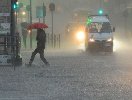 Dal Secolo XIX di Genova 4 novembre 2011 È un autentico tsunami quello che si è abbattuto su Genova.